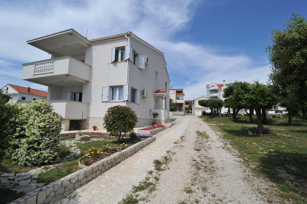 Villa Luna With Seaview Petrcane Bagian luar foto