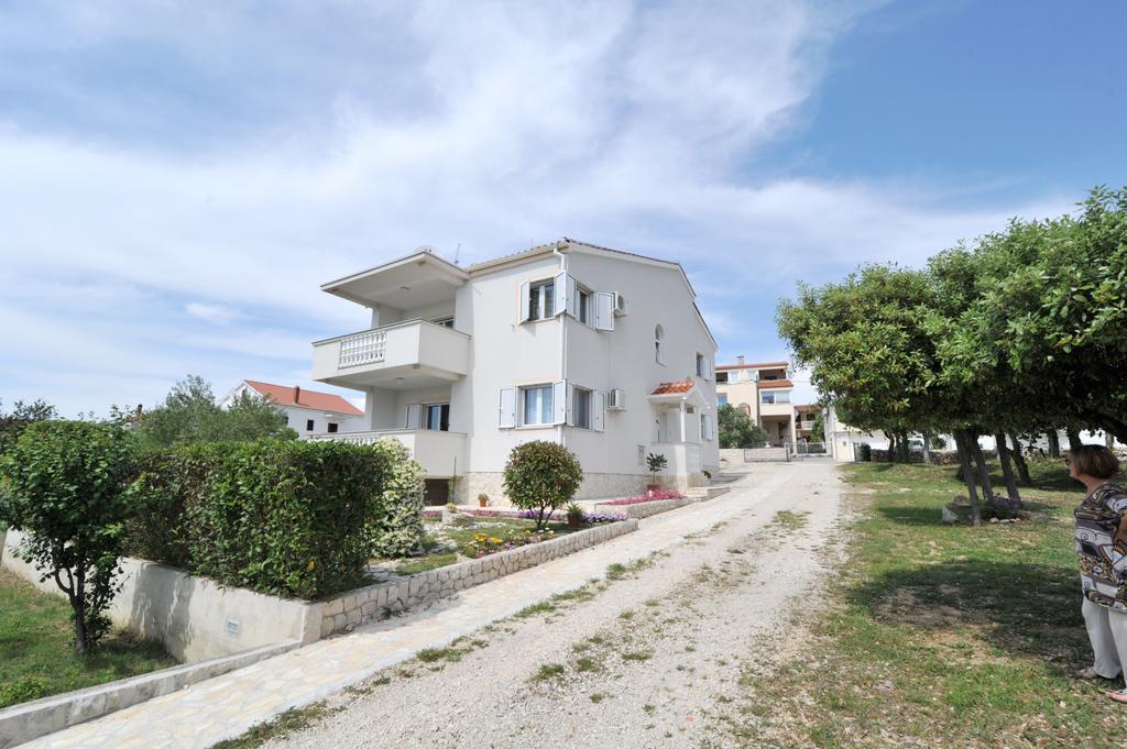 Villa Luna With Seaview Petrcane Bagian luar foto