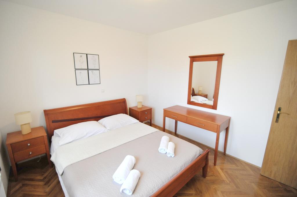 Villa Luna With Seaview Petrcane Bagian luar foto