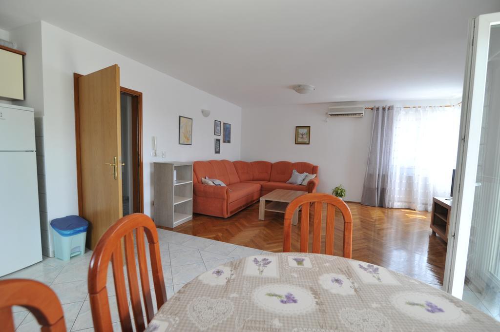 Villa Luna With Seaview Petrcane Bagian luar foto