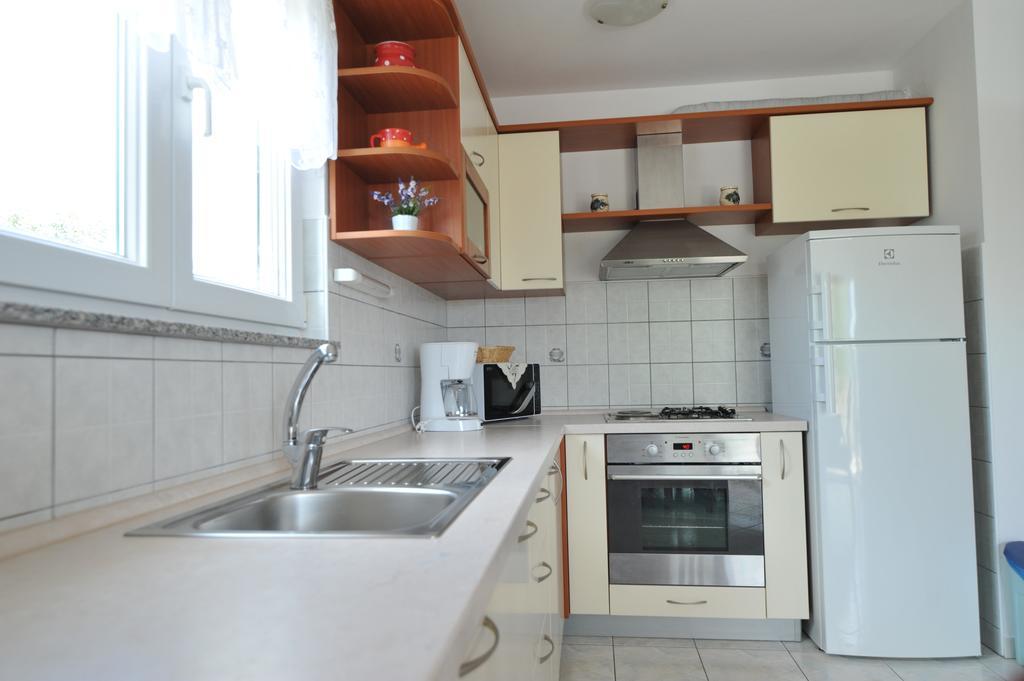 Villa Luna With Seaview Petrcane Bagian luar foto