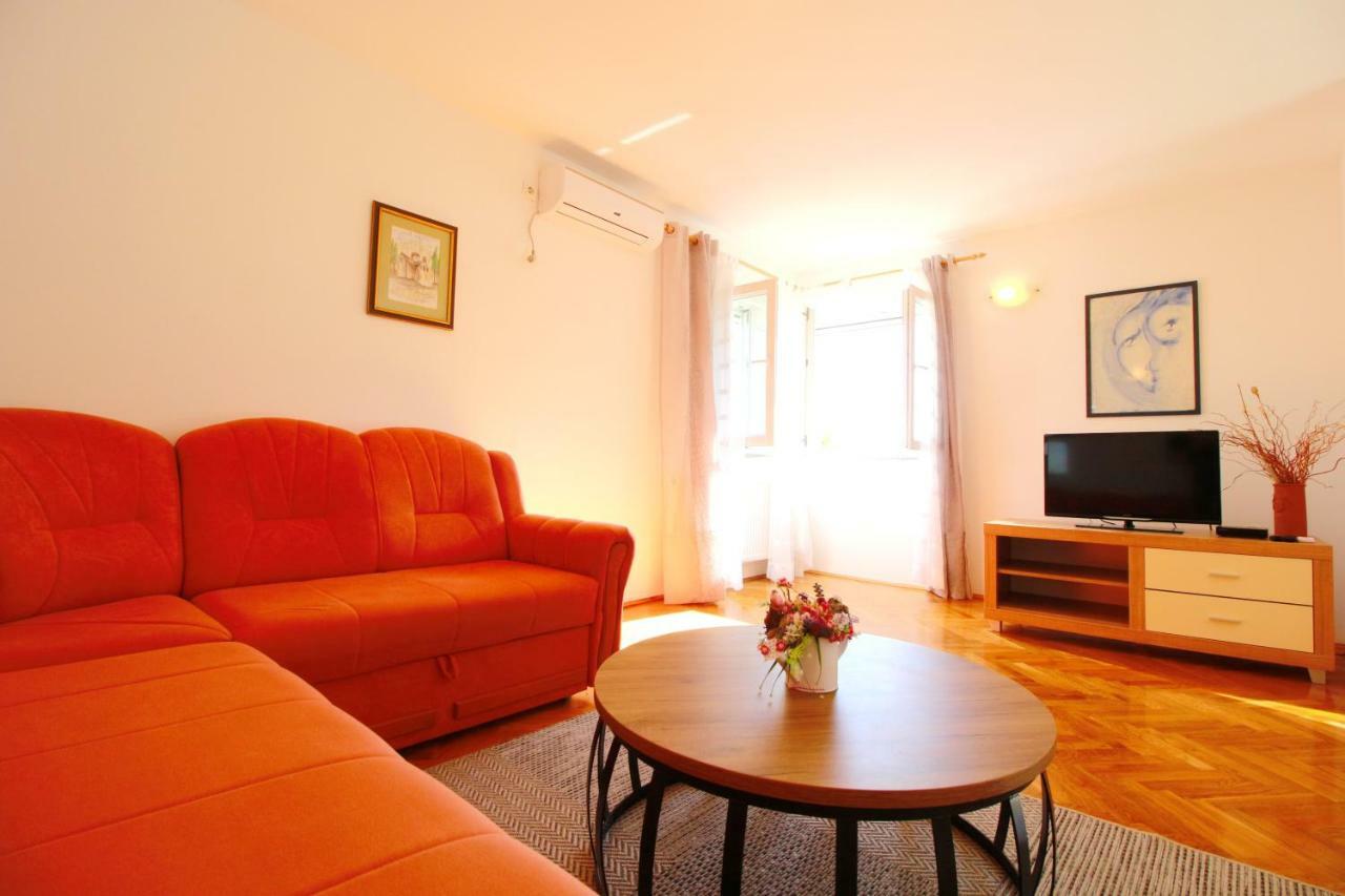 Villa Luna With Seaview Petrcane Bagian luar foto